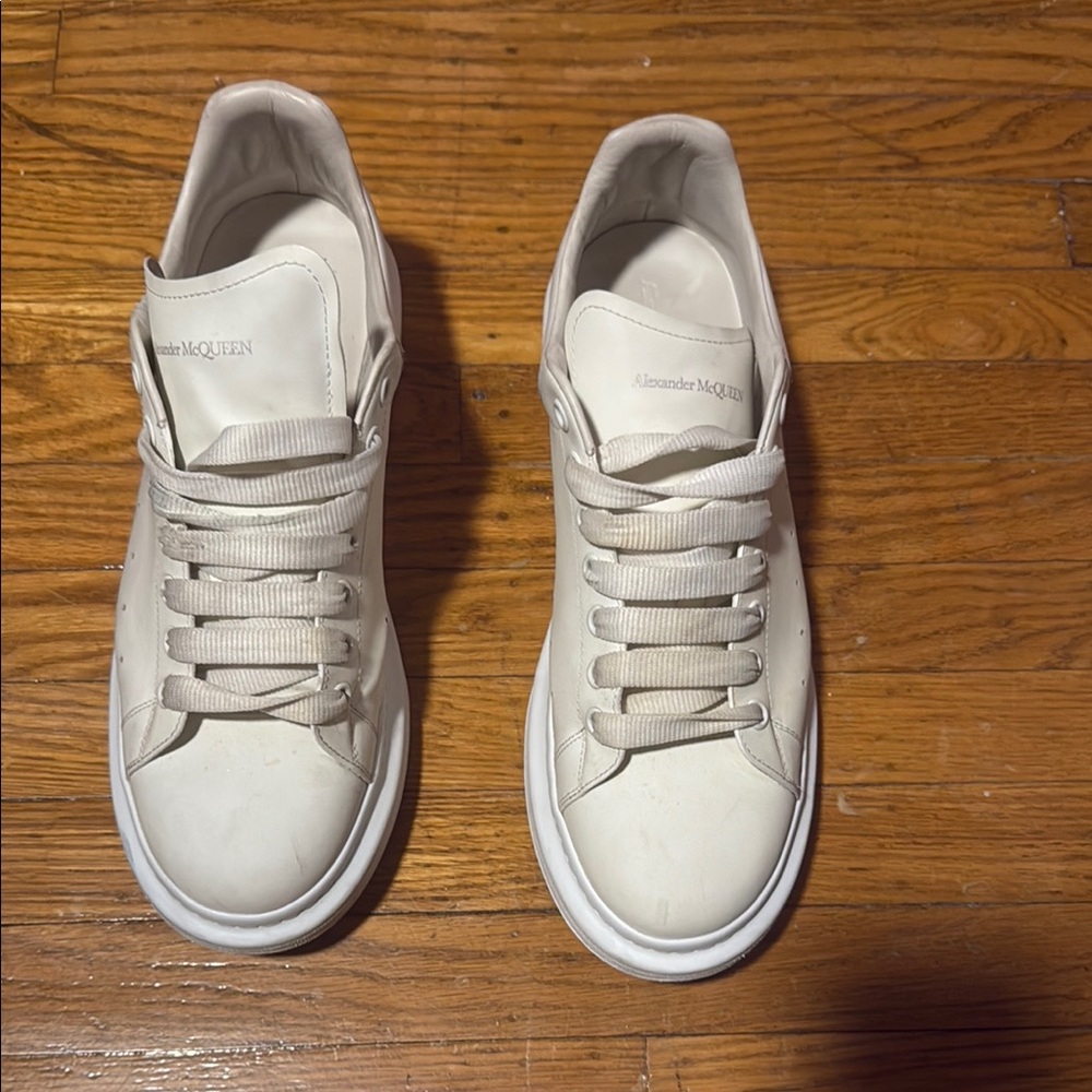 Alexander McQueen White Leather Sneakers with Lace-Up Design